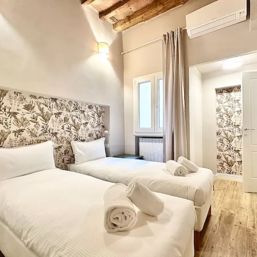 Florentine Haven on Via Guelfa, bedroom